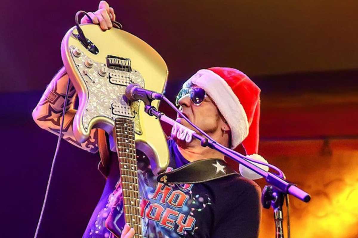 Gary Hoey: Ho! Ho! Hoey Rockin' Holiday Tour at Wildey Theatre - Evvnt  Events