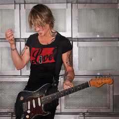 Keith Urban with special guest Lindsay Ell ***OBSTRUCTED VIEW SEATING AVAILABLE***