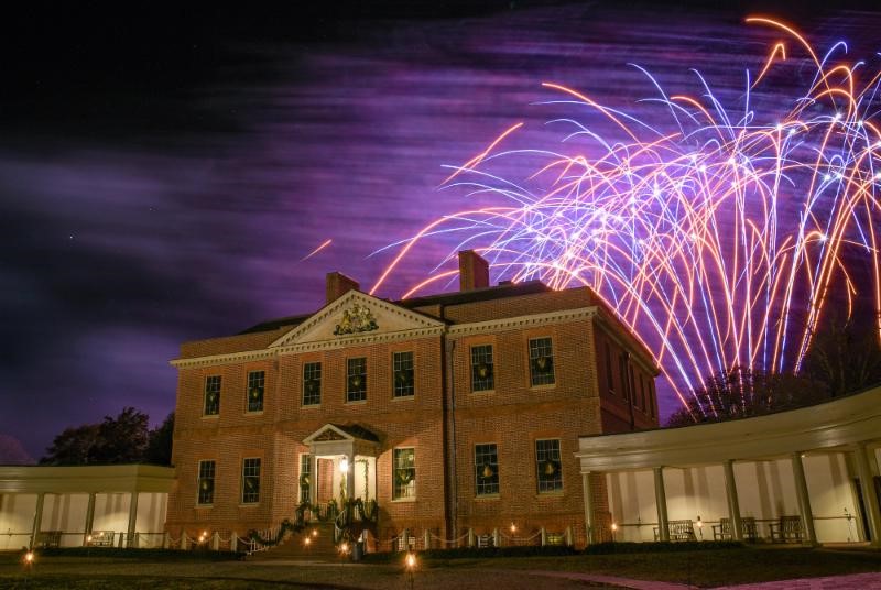 tryon palace christmas candlelight tour